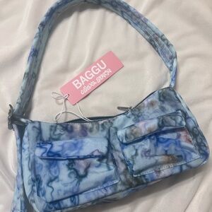 BAGGU cargo shoulder bag